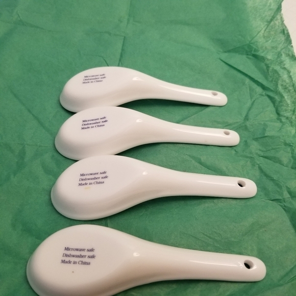 Set of 4 Ceramic Chinese Soup Spoons 5 Inch, Asian Soup White - Picture 3 of 4